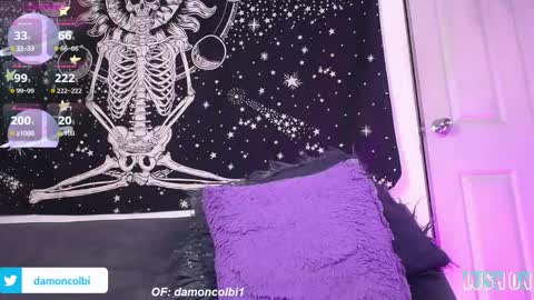 Snapshot of damoncolbi chatting on October 2025 10:42:02 PM damoncolbi online show from October 2025 10:42:02 PM