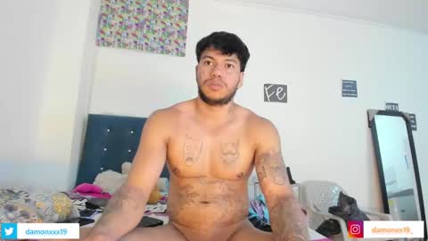 Snapshot of damonxxx1 chatting on January 2025 08:56:02 PM Damon online show from January 2025 08:56:02 PM