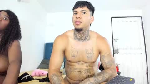 Snapshot of damonxxx1 chatting on October 2025 11:46:01 PM Damon online show from October 2025 11:46:01 PM