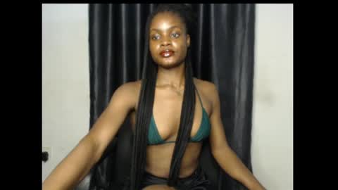 leah online show from March 2026 06:48:01 PM