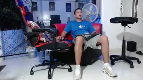 Snapshot of damyan_2003 chatting on January 2025 12:33:01 AM damyan_2003 online show from January 2025 12:33:01 AM