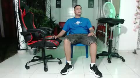 Snapshot of damyan_2003 chatting on January 2025 11:31:01 PM damyan_2003 online show from January 2025 11:31:01 PM