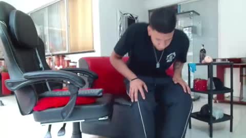 Snapshot of damyan_2003 chatting on November 2025 02:39:02 PM damyan_2003 online show from November 2025 02:39:02 PM