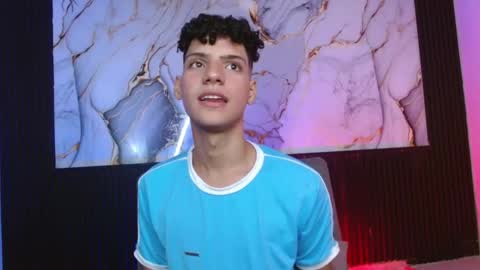 Daniel  online show from November 2025 12:44:01 AM