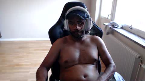 dan_the_man43 online show from June 2026 05:18:02 PM