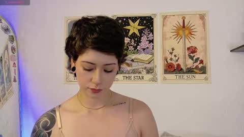 Snapshot of dan_universe chatting on September 2025 10:31:02 PM Bluemoon online show from September 2025 10:31:02 PM