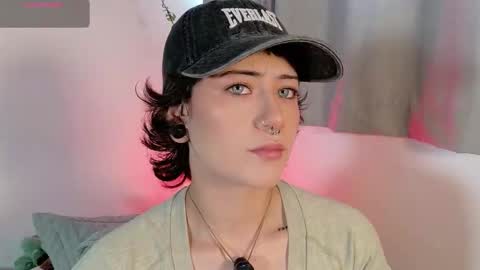 Snapshot of dan_universe chatting on November 2025 05:44:02 PM Bluemoon online show from November 2025 05:44:02 PM