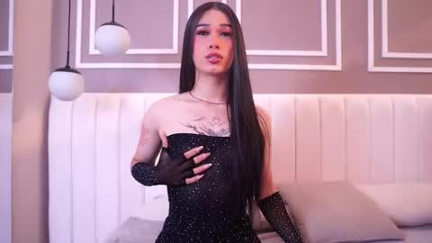 Dana online show from November 2025 11:49:02 PM