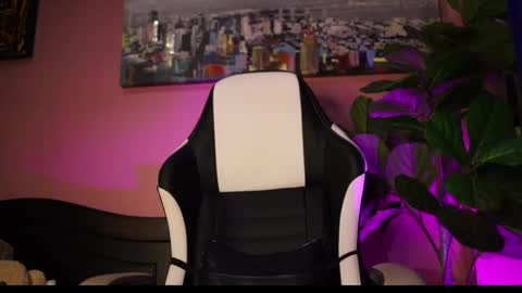 danaa_rouse online show from February 2026 05:08:02 AM