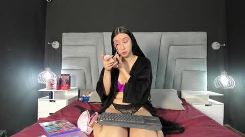 Snapshot of danaandthamaraangels chatting on December 2024 09:29:02 PM online show from December 2024 09:29:02 PM