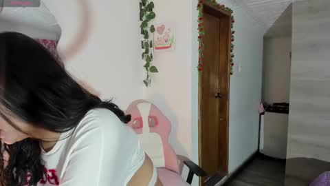 danay_01 online show from January 2025 12:27:01 AM