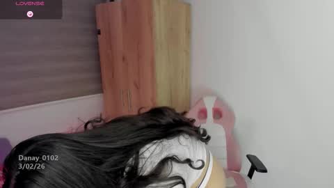 danay_01 online show from February 2026 10:25:01 PM