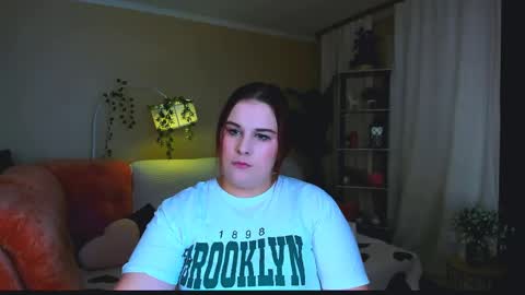 Snapshot of dancingsurprise chatting on June 2026 03:09:02 AM Olivia online show from June 2026 03:09:02 AM