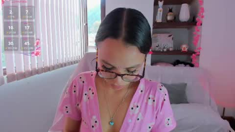 Danesa online show from May 2026 08:07:01 PM
