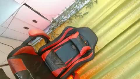 Nica online show from December 2024 04:09:01 PM