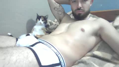 dani3l9905 online show from October 2025 05:10:02 AM