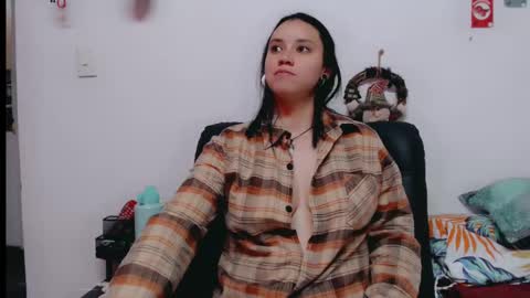 dani y jocelyn online show from December 2024 10:01:02 PM