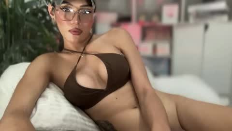 Snapshot of danica_walton chatting on January 2025 06:20:01 PM danica_walton online show from January 2025 06:20:01 PM