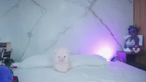 DANI independent model IG online show from March 2026 05:07:01 PM