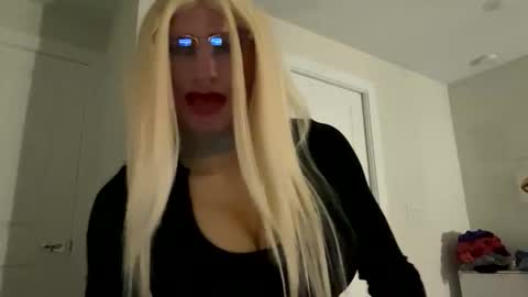 Snapshot of danicdgirl chatting on October 2025 12:53:01 AM danicdgirl online show from October 2025 12:53:01 AM