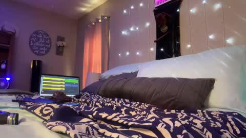 Snapshot of danidragon69 chatting on December 2024 03:31:01 PM Dani Dragon online show from December 2024 03:31:01 PM