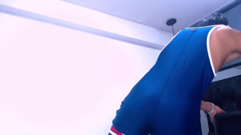 Daniel Delux  online show from November 2025 02:05:02 PM