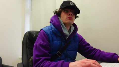 DANIEL SHAWN online show from April 2026 09:07:02 AM