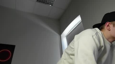 DANIEL SHAWN online show from April 2026 05:18:02 AM