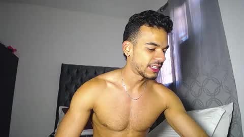 Snapshot of daniel_sherlock chatting on January 2025 02:53:01 PM Daniel Sherlock online show from January 2025 02:53:01 PM