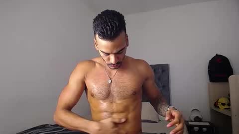 Snapshot of daniel_sherlock chatting on November 2025 10:21:02 PM Daniel Sherlock online show from November 2025 10:21:02 PM