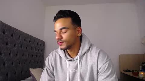 Snapshot of daniel_sherlock chatting on February 2026 01:18:02 PM Daniel Sherlock online show from February 2026 01:18:02 PM