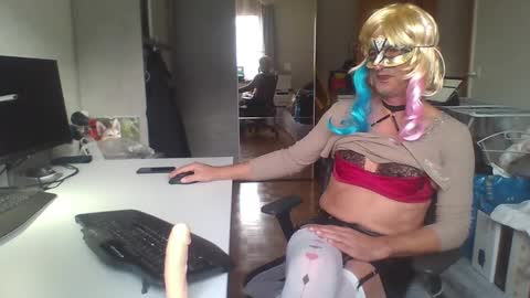 newcumer online show from January 2025 11:35:01 AM