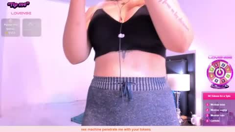 daniela online show from July 2026 07:50:01 PM