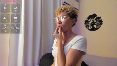 Daniela Brown online show from July 2026 01:33:01 AM