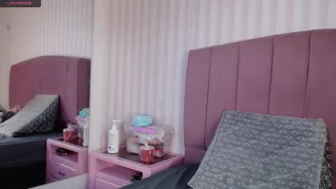 Snapshot of danielaa_a chatting on February 2025 06:16:01 PM Daniela online show from February 2025 06:16:01 PM