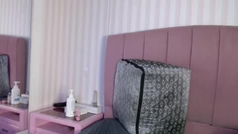 Snapshot of danielaa_a chatting on February 2025 12:19:01 AM Daniela online show from February 2025 12:19:01 AM