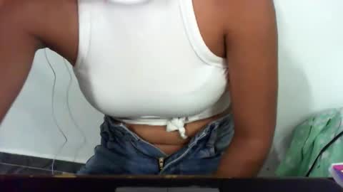 danielaa_foxx online show from December 2025 01:45:01 AM