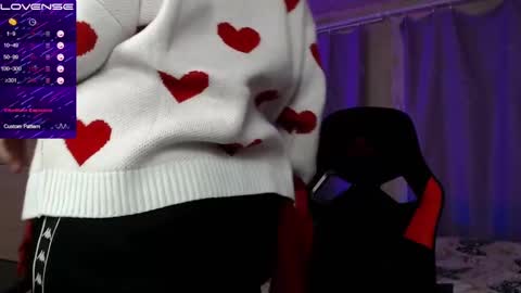 Daniela Cooper online show from February 2025 02:52:01 PM