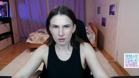 Daniela Cooper online show from May 2026 07:22:01 PM