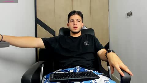 DANIEL online show from January 2025 10:52:02 PM