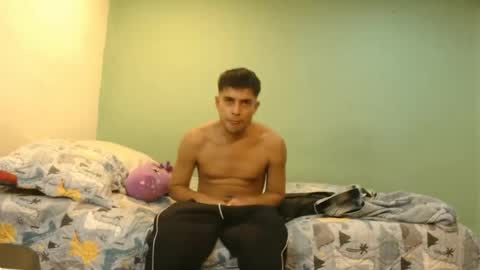 Snapshot of danielitopapii chatting on June 2026 04:29:01 AM danielitopapii online show from June 2026 04:29:01 AM