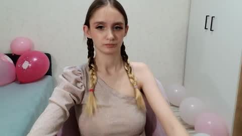 Daniella Martin online show from December 2024 09:11:01 AM