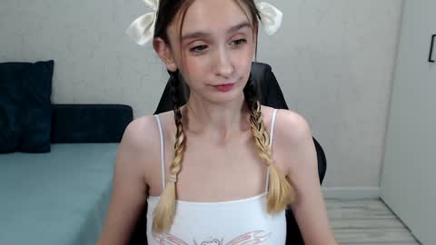 Daniella Martin online show from December 2024 11:34:02 PM