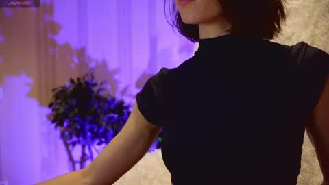 Snapshot of danielle_thomas chatting on February 2025 10:26:01 AM Danielle online show from February 2025 10:26:01 AM