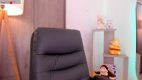 Danielle Rose online show from October 2025 09:34:01 PM