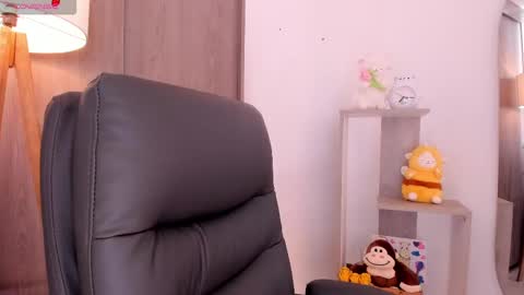 Danielle Rose online show from October 2025 09:46:01 PM