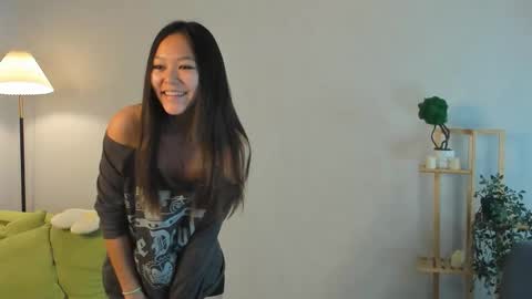 Snapshot of danielleschurg chatting on February 2026 07:14:02 PM Jessica online show from February 2026 07:14:02 PM