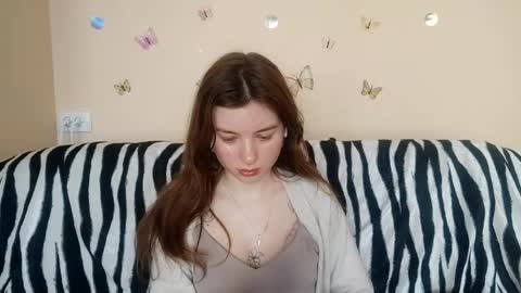 Mia online show from April 2026 01:13:02 PM