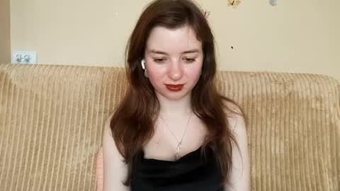 Mia online show from May 2026 01:41:01 PM