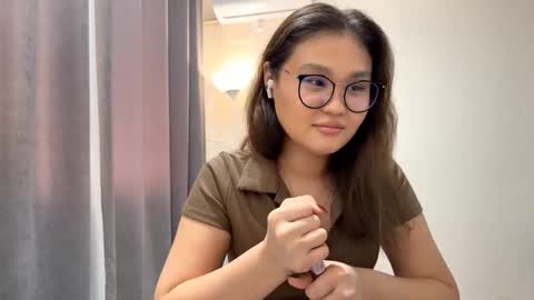 Snapshot of daniellparajon chatting on November 2025 09:09:01 AM Luna online show from November 2025 09:09:01 AM